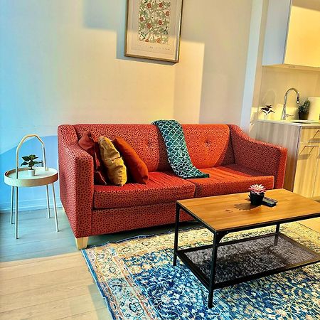 Elegant Condo Near Eaton Centre Mall 토론토 외부 사진